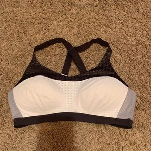 Victoria Secret Sport bra!